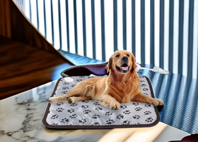 Heated Pet Blanket for Senior Dogs & Cats — Electric Warming Blanket